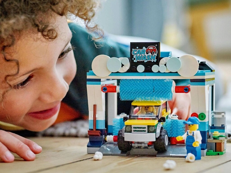 LEGO Autoumyvárka.