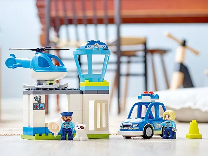 LEGO DUPLO 10959 Policajná stanica a vrtuľník.