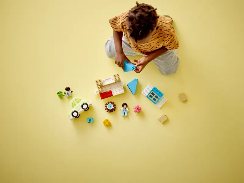 Stavebnica Lego Duplo Pojazdný rodinný domček.