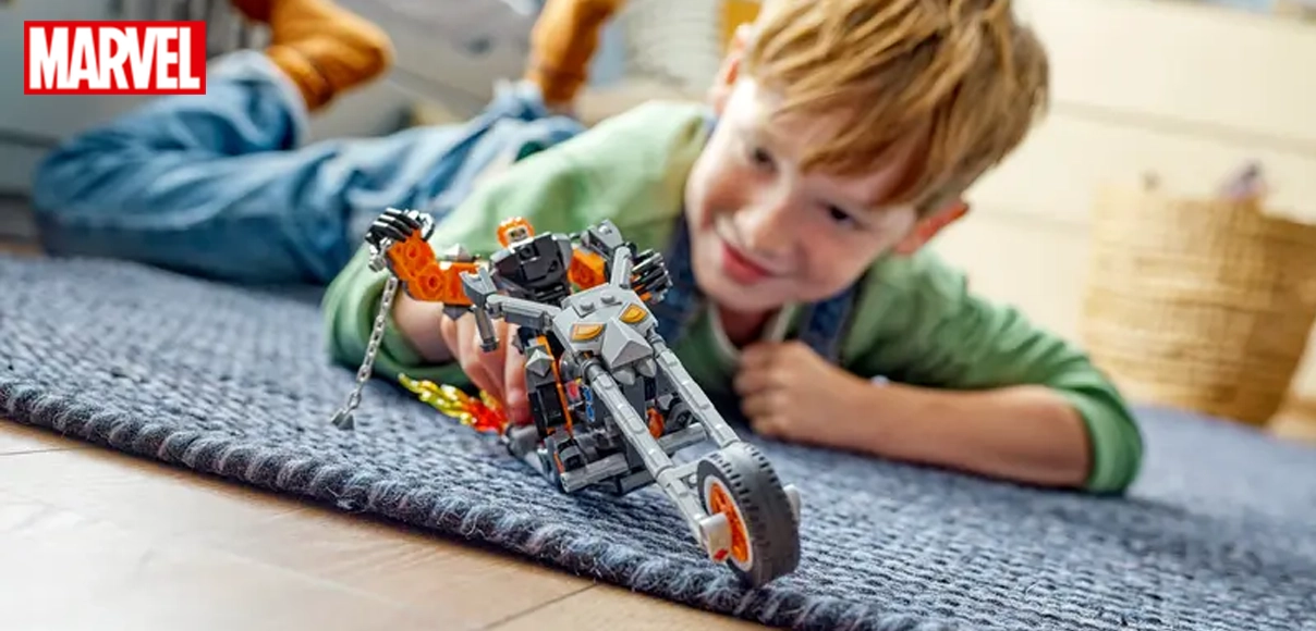 Hero LEGO Marvel Robotický oblek a motorka Ghost Ridera.