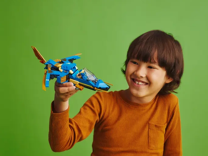 Lego Jayova blesková stíhačka EVO 71784.