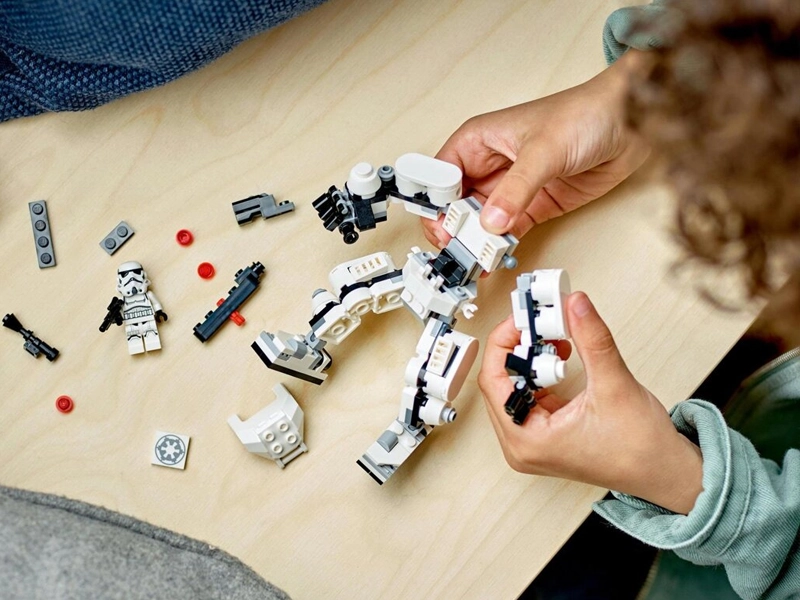 LEGO STAR WARS Robotický oblek stormtroopera.