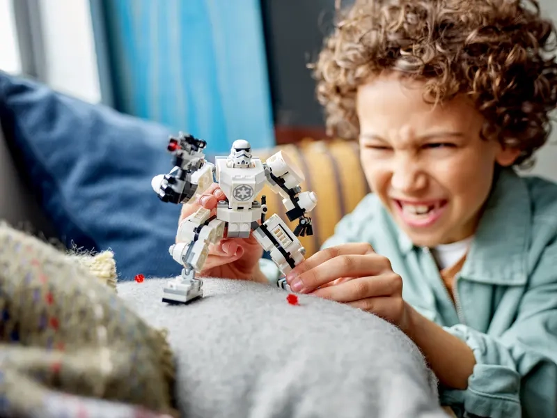 Stavebnica LEGO STAR WARS Robotický oblek stormtroopera.