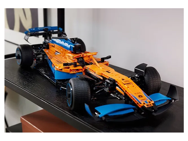 LEGO 42141 McLaren Formula 1.