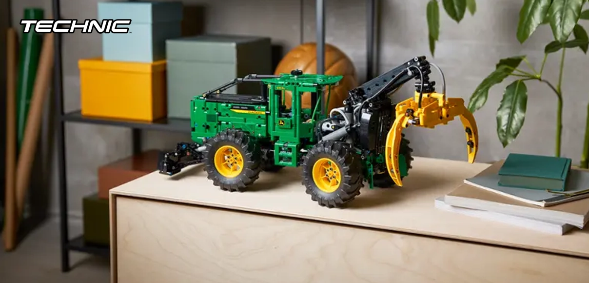 Hero Lego Technic Lesný traktor John Deere 948L-II.