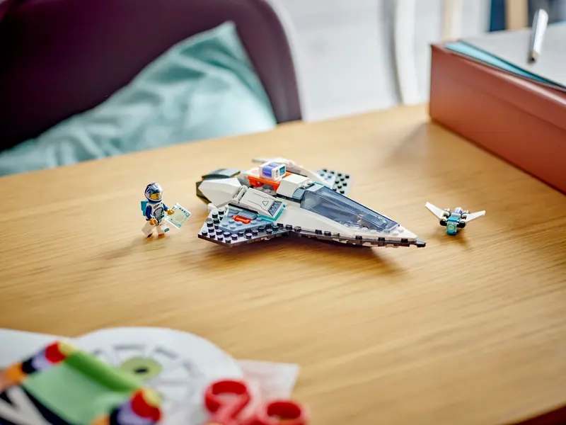 LEGO CITY Medzihviezdna vesmírna loď.