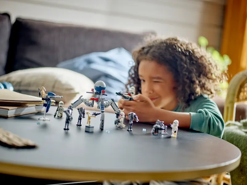 LEGO STAR WARS 75372 Bojový balíček Klonového vojaka a Bojového droida.