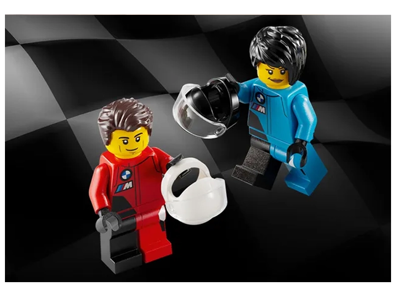 LEGO Speed Champions minifigúrky pretekárov.