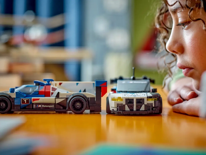 LEGO Speed Champions Pretekárske autá BMW.