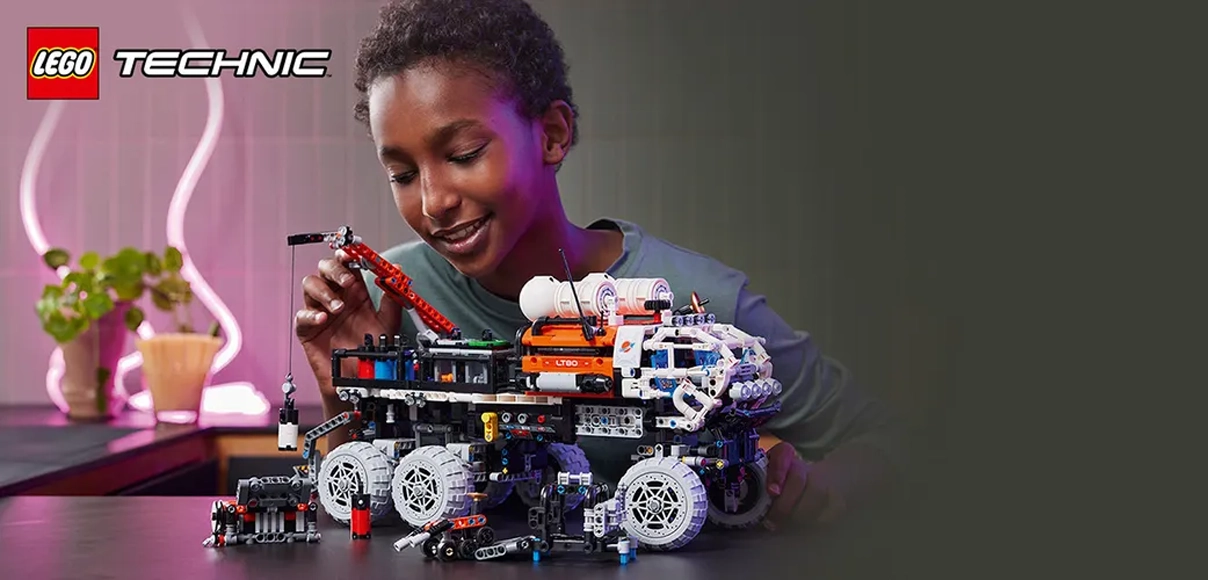 Hero LEGO Technic 42180 Prieskumné vozidlo s posádkou na Marse.