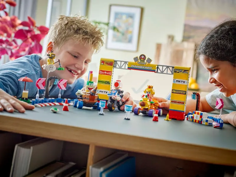 LEGO 72036 Mario Kart™ – Baby Peach a sada Grand Prix.