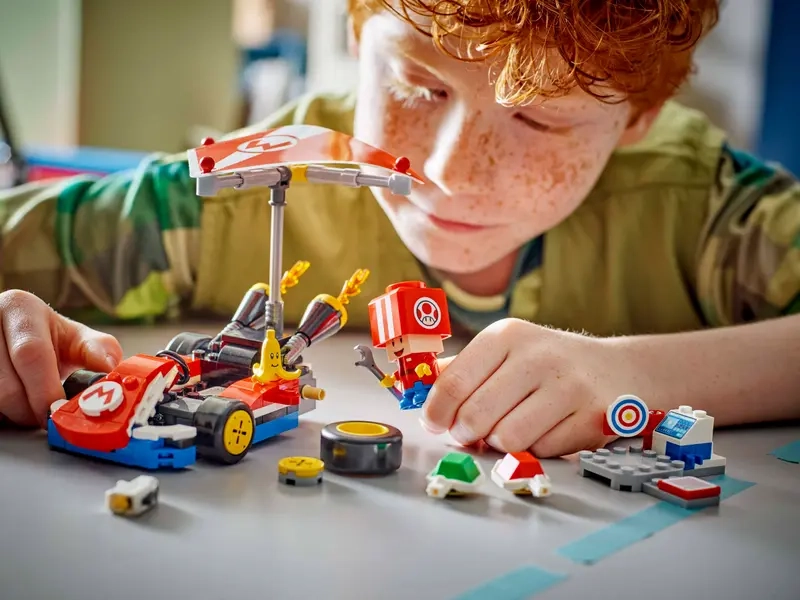 Stavebnica LEGO 72032 Mario Kart™ – Standard Kart.