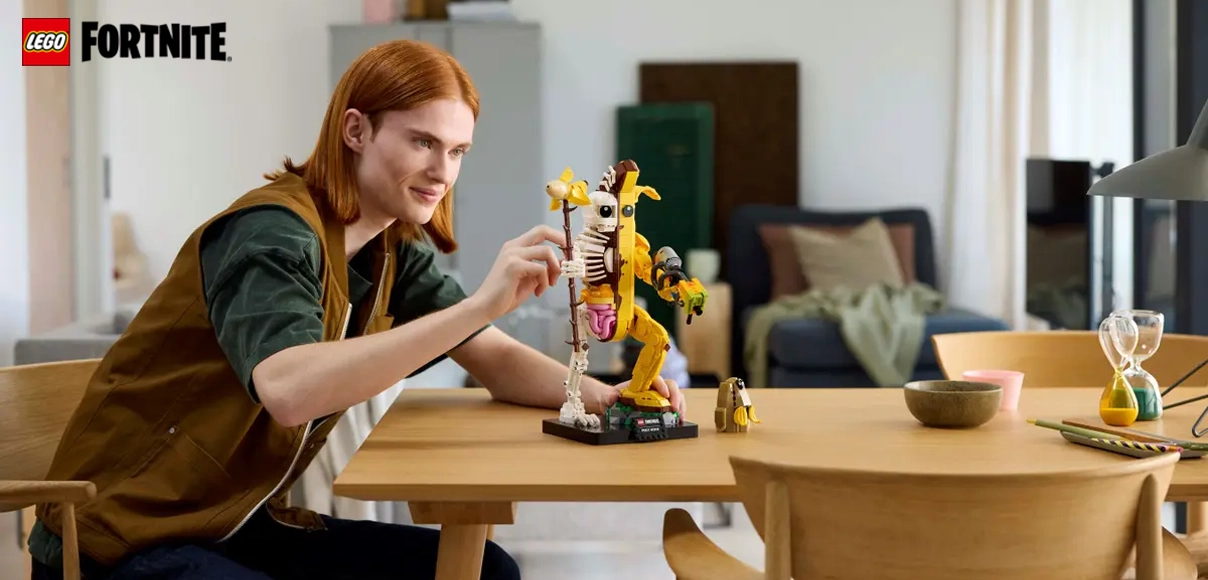 HERO LEGO® Fortnite® 77072 Peely Bone.