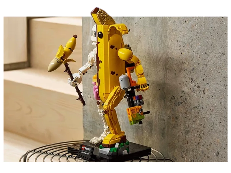 LEGO® Fortnite® 77072 Peely Bone.