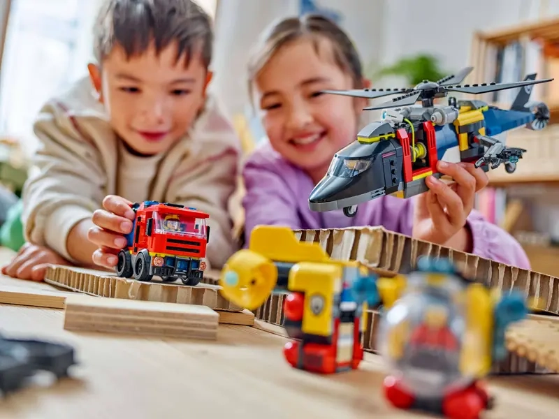 LEGO® City 60462 Remix: Helikoptéra, hasičské auto a ponorka.