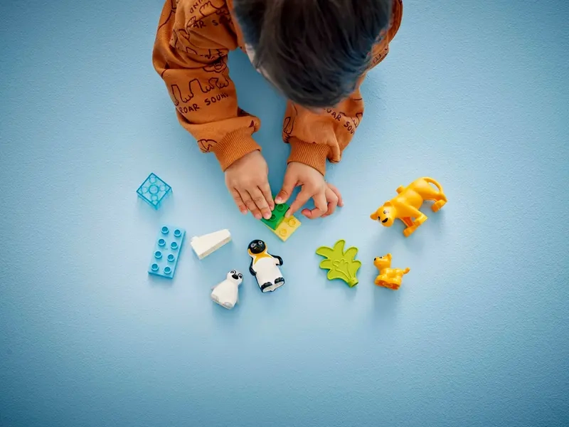 LEGO® DUPLO® Rodinky divokých zvierat: Tučniaky a levy