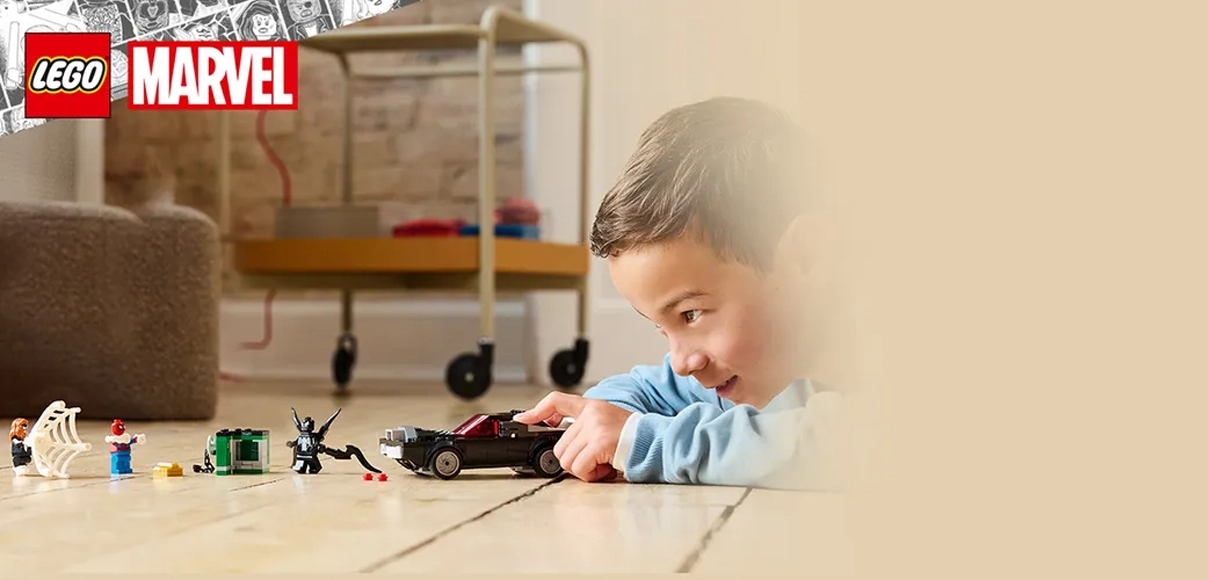 HERO LEGO® Marvel 76309 Spider-Man vs. Venomov výkonný športiak.