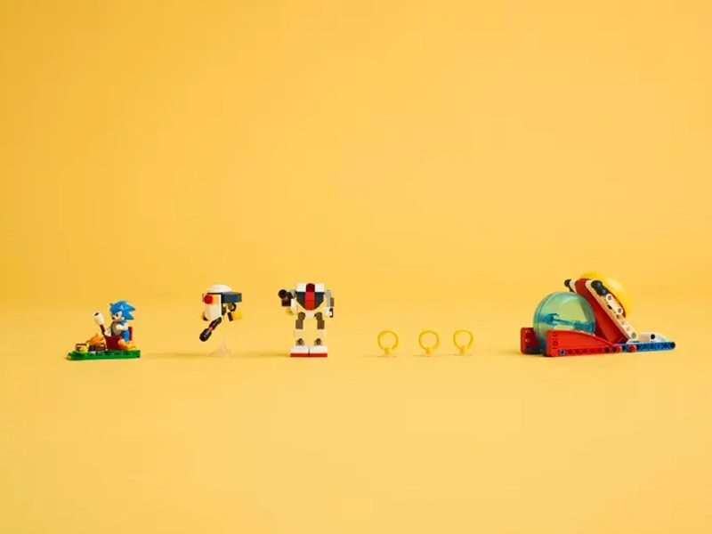 Stavebnica LEGO® Sonic the Hedgehog™ 77001 Sonic a súboj pri táboráku.