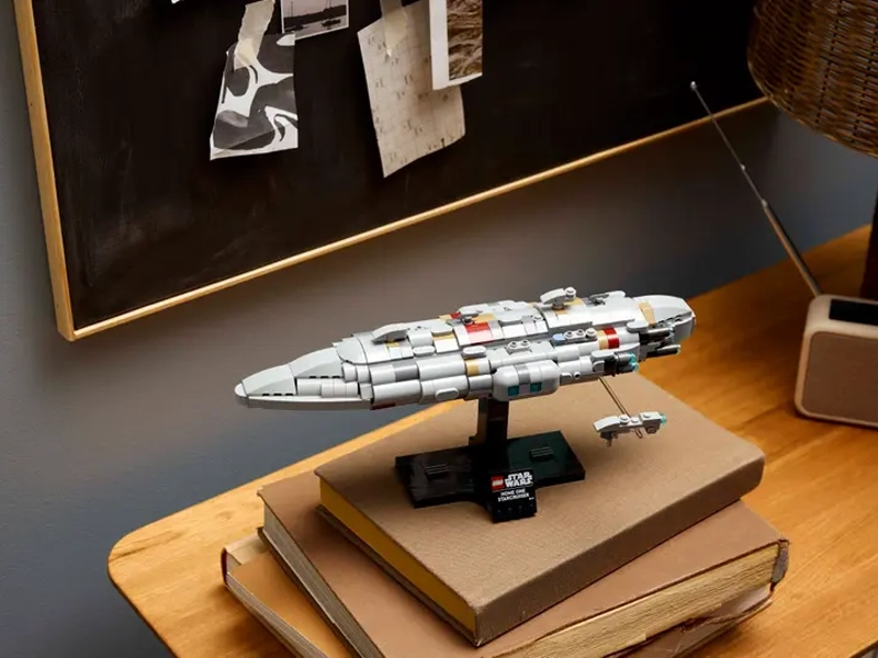 LEGO Hviezdny krížnik Home One.