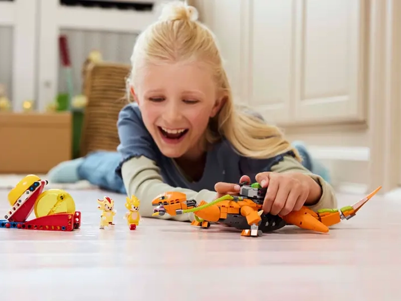 LEGO® Sonic the Hedgehog™ Super Shadow vs. Biolizard.