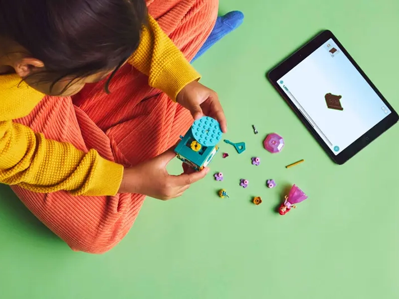 Stavebnica LEGO®  Disney Princess 43259 Točiaca sa Ariel