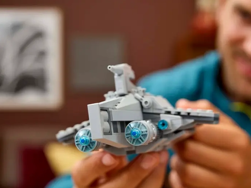 Stavebnica LEGO® Star Wars™ 75404 Útočná loď triedy Acclamator