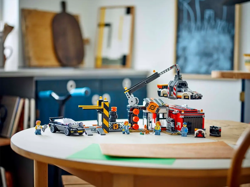 Stavebnica LEGO® City 60472 Šrotovisko s autami.