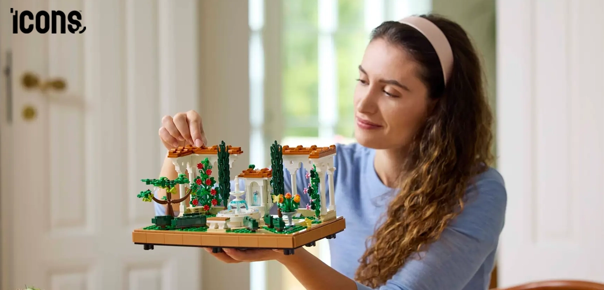 HERO LEGO® Icons 10359 Záhrada s fontánou.