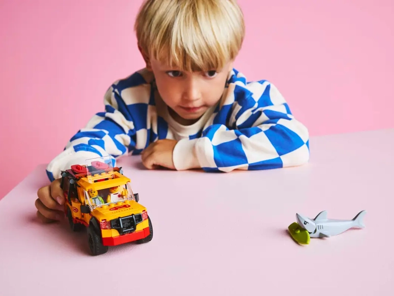 LEGO® City 60453 Záchranné auto pre plavčíka