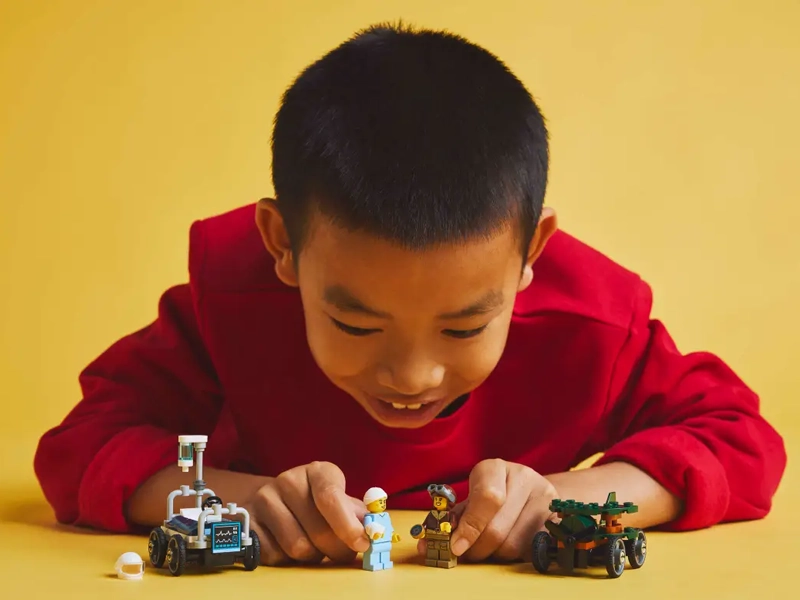 LEGO® City 60459 Pretekársky balíček: Lietadlo vs. nemocničné lôžko