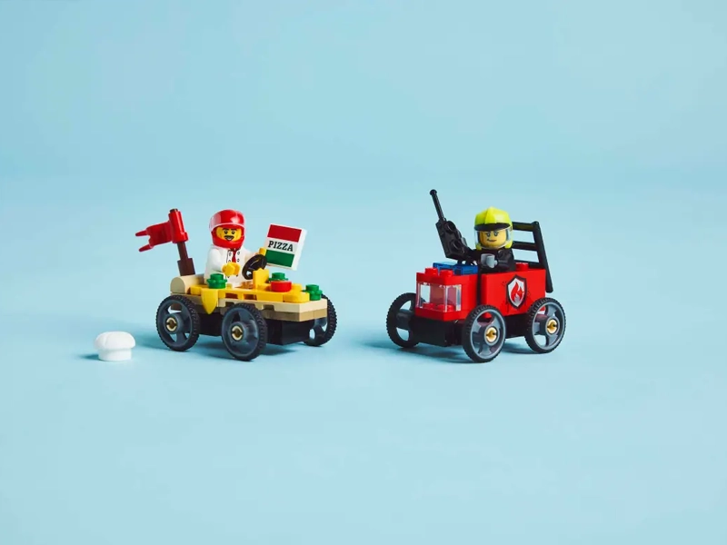 Stavebnica LEGO® City 60458 Pretekársky balíček: Rozvoz pizzy vs. hasičské auto