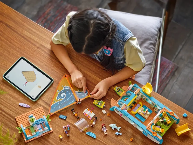 Stavebnica LEGO Friends 42664 Dobrodružstvo na jachte