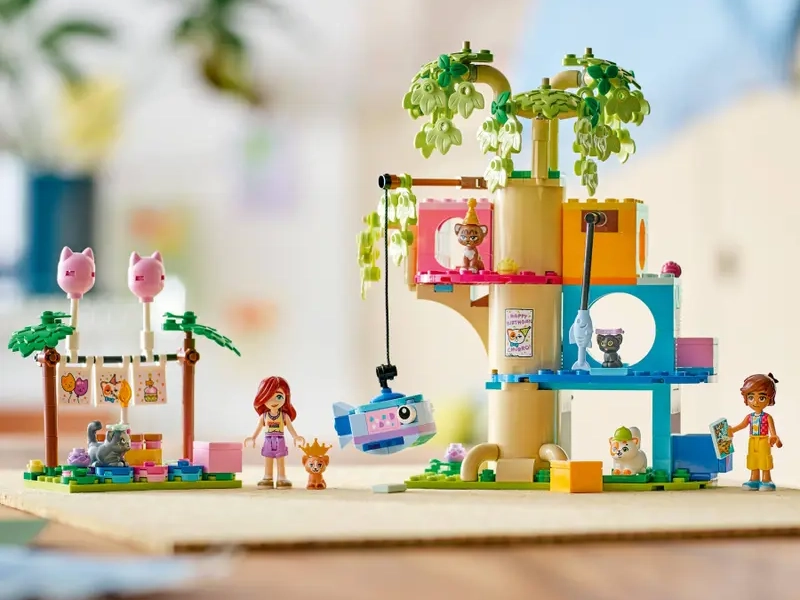 Stavebnica LEGO Friends 42666 Mačacia narodeninová oslava a domček na strome
