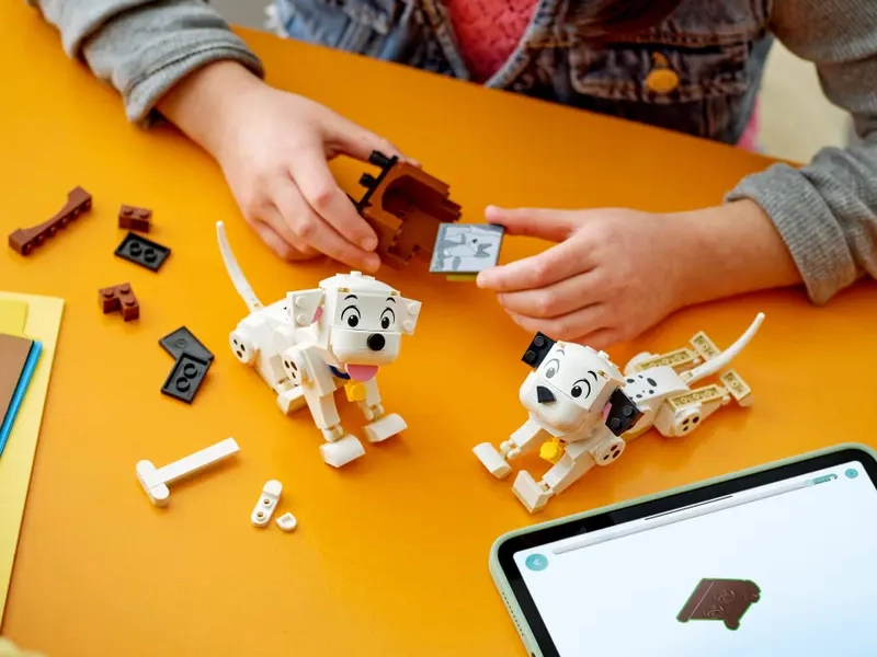 LEGO Disney 43271 Šteniatka Lucky a Penny z filmu 101 dalmatíncov