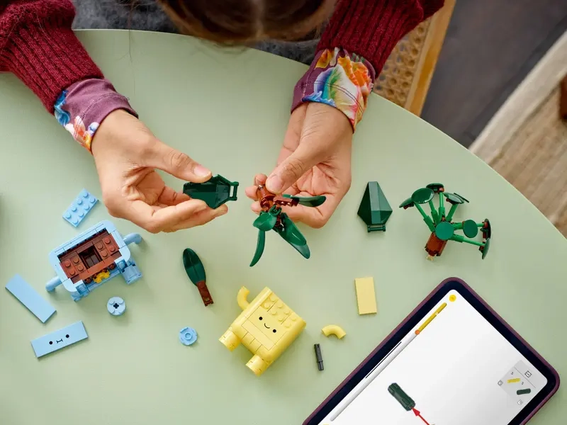 Stavebnica LEGO Botanicals 10349 Vesel&eacute; rastlinky