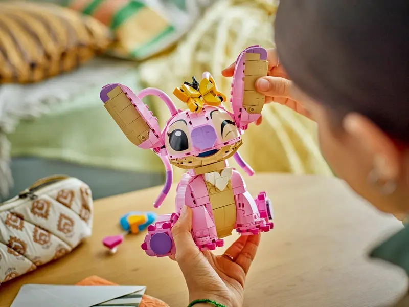 Stavebnica LEGO Disney 43257 Angel