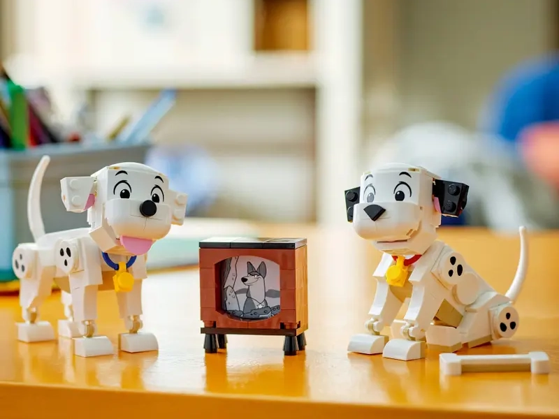 Stavebnica LEGO Disney 43271 Šteniatka Lucky a Penny z filmu 101 dalmatíncov