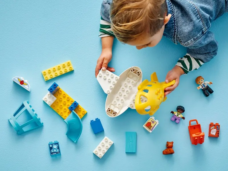 LEGO® DUPLO® 10443 Prvýkrát na letisku