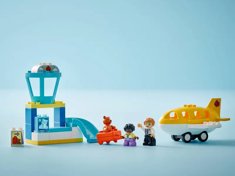 Stavebnica LEGO® DUPLO® 10443 Prvýkrát na letisku