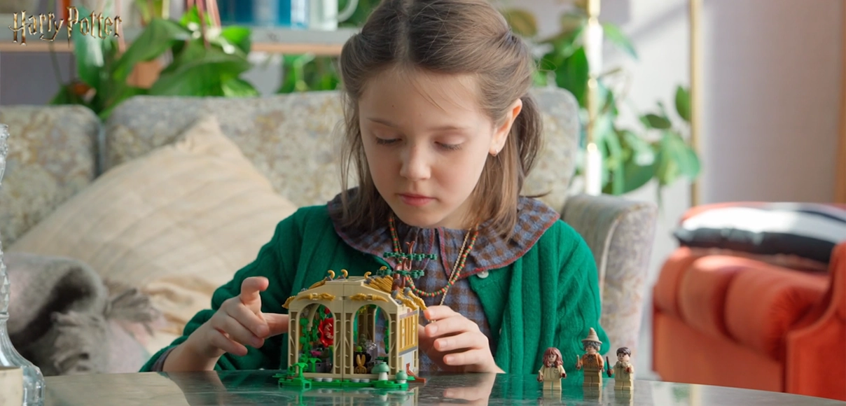 HERO LEGO® Harry Potter™ 76445 Rokfortský hrad: Hodina herbológie