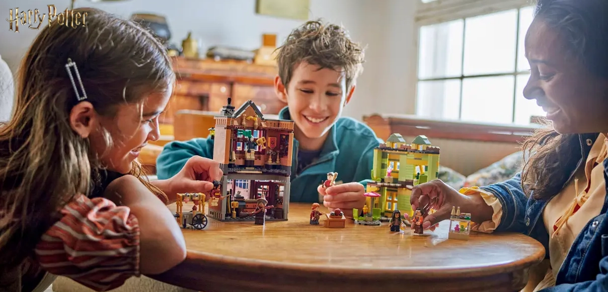 HERO LEGO® Harry Potter™ 76452 Kvalitné metlobalové potreby a zmrzlináreň