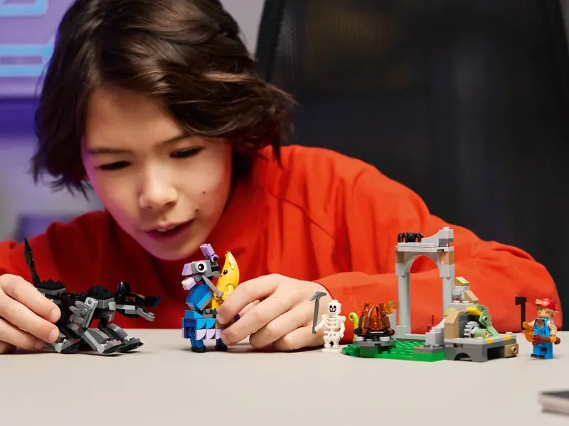 LEGO® Fortnite® 77075