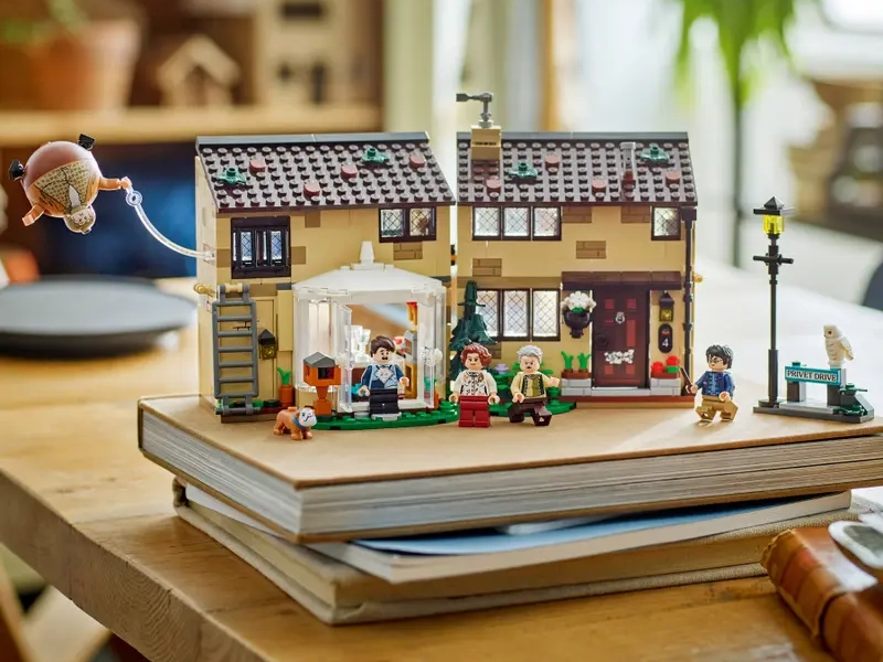 LEGO® Harry Potter™ 76451 Privátna cesta: Návšteva tety Marge