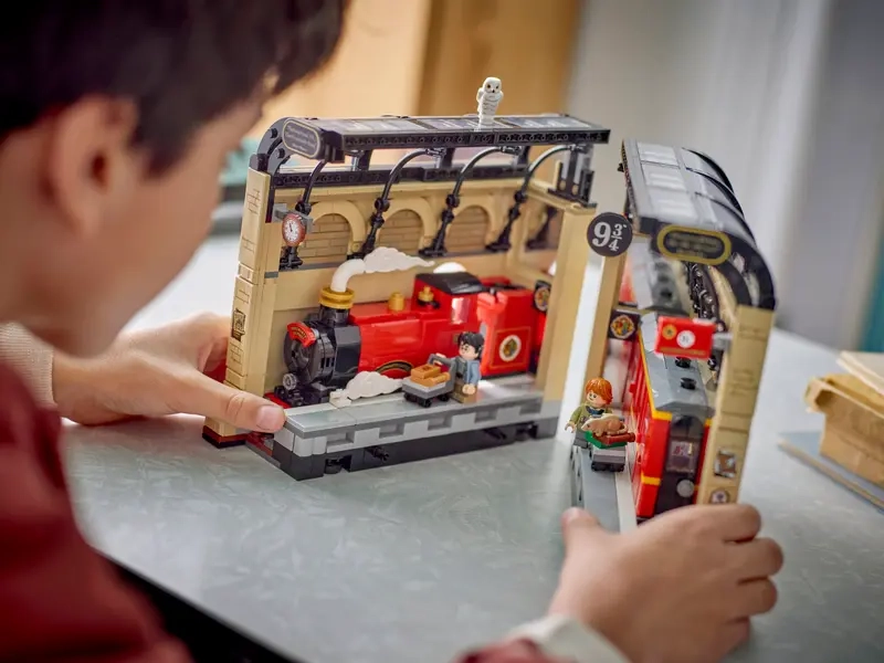 Stavebnica LEGO® Harry Potter™ 76450 Knižná zarážka: Rokfortský expres