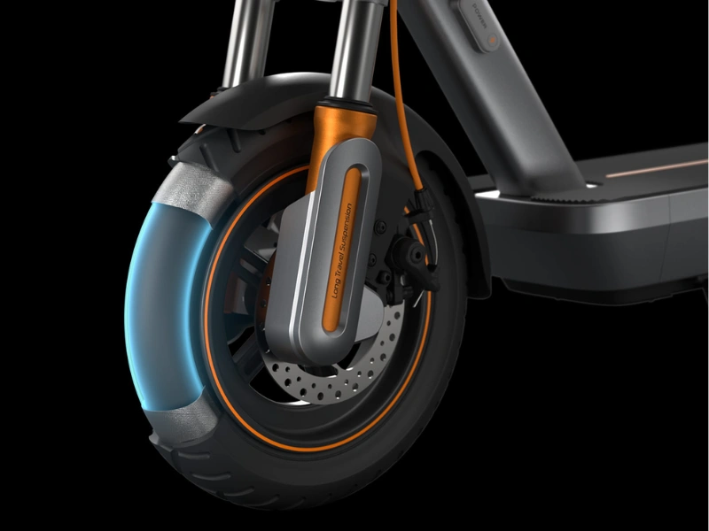 Terénne 12“ pneumatiky spolu s pokročilým systémom TCS vám zaručia dokonalú stabilitu, maximálnu priľnavosť a bezpečnú jazdu s kolobežkou Xiaomi Electric Scooter 6 Max za každých podmienok.