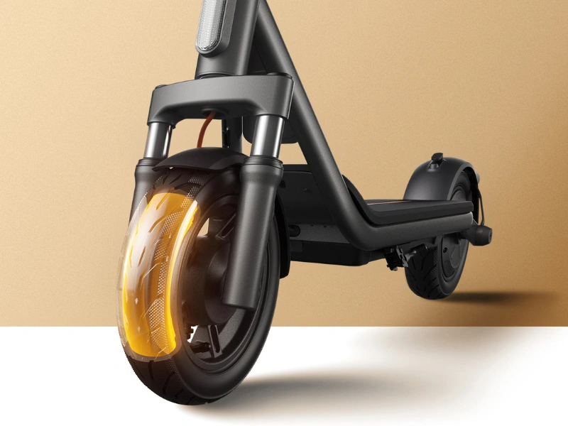 10” pneumatiky vám zaručia dokonalú stabilitu, maximálnu priľnavosť a bezpečnú jazdu s kolobežkou Xiaomi Electric Scooter 6 Lite za každých podmienok.