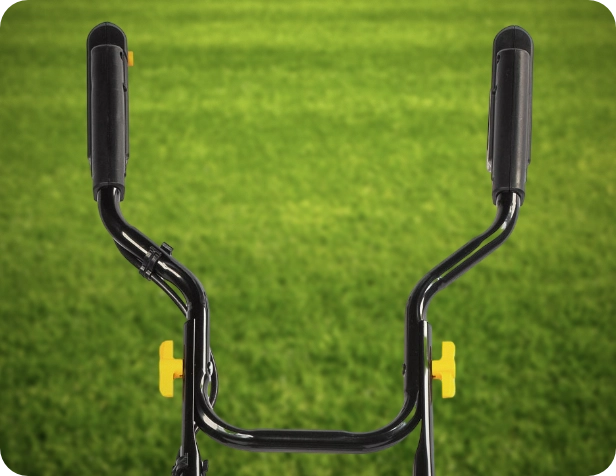 Akumulátorový kultivátor Fieldmann FZK 70305-0 ergonomicke rukovate