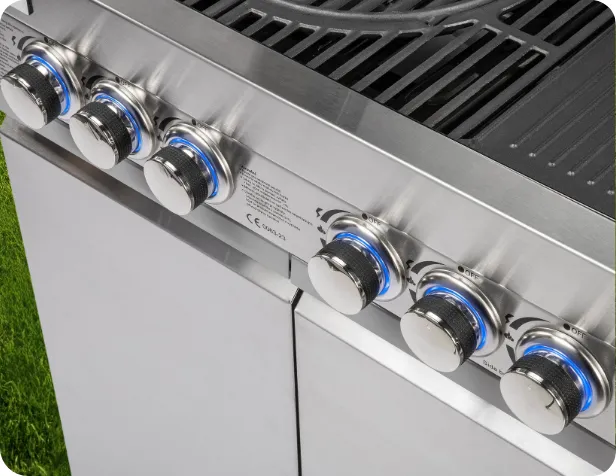 vďaka integrovanému zapaľovaniu spustíte horáky grilu FZG 3025 jednoducho a bezpečne otočením gombíka.