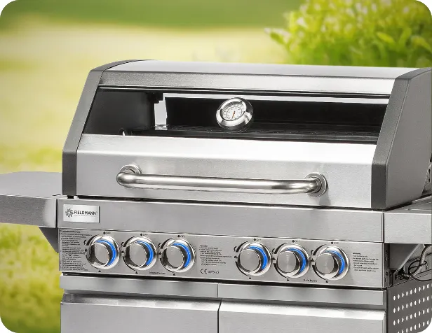 Grilujte bez obáz zo spáleného mäsa - teplomér zabudovaný vo veku grilu FZG 3025 vás udrží v obraze.