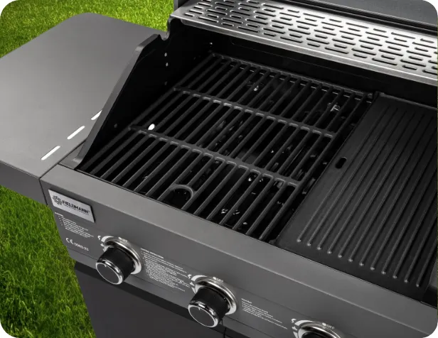 Tri horáky rozpália gril FZG 3006, pričom liatinový rošt zatiahne mäso. Výsledok? Šťavnatý steak s chrumkavou kôrkou.